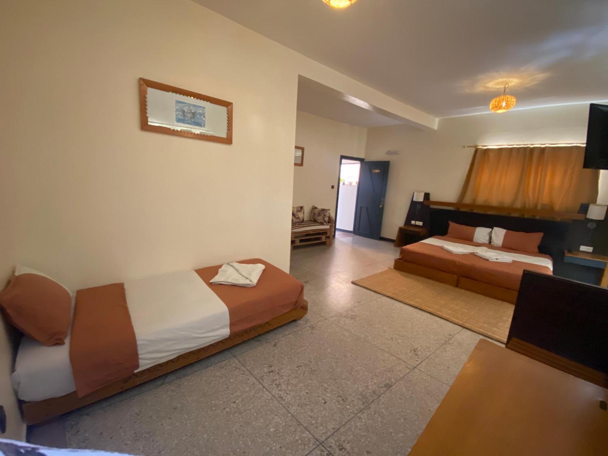 Adventurekeys Surf Yoga Cowork Bed & Breakfast Taghazout Exterior photo
